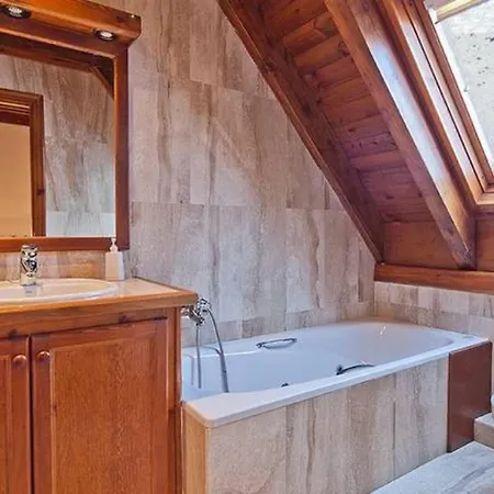 Casa Aranesa Cardenal Apartment Salardu
